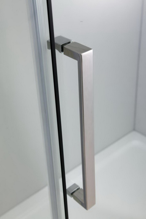 Душевое ограждение "Black&White" S305 (1000Х1000Х1950)