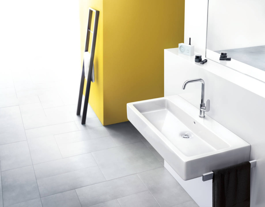 Смеситель для раковины HANSGROHE "Focus" поворотный излив