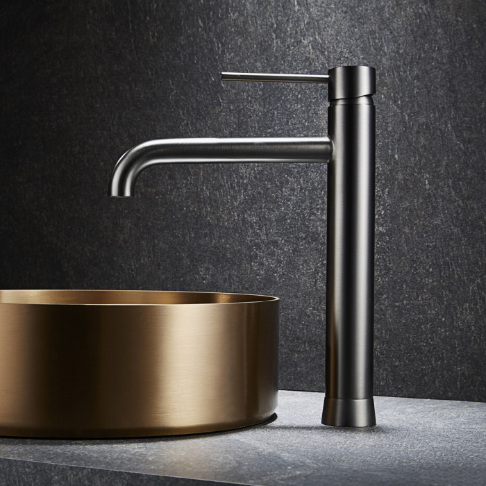 Смеситель для раковины "Black&White" U7600GM