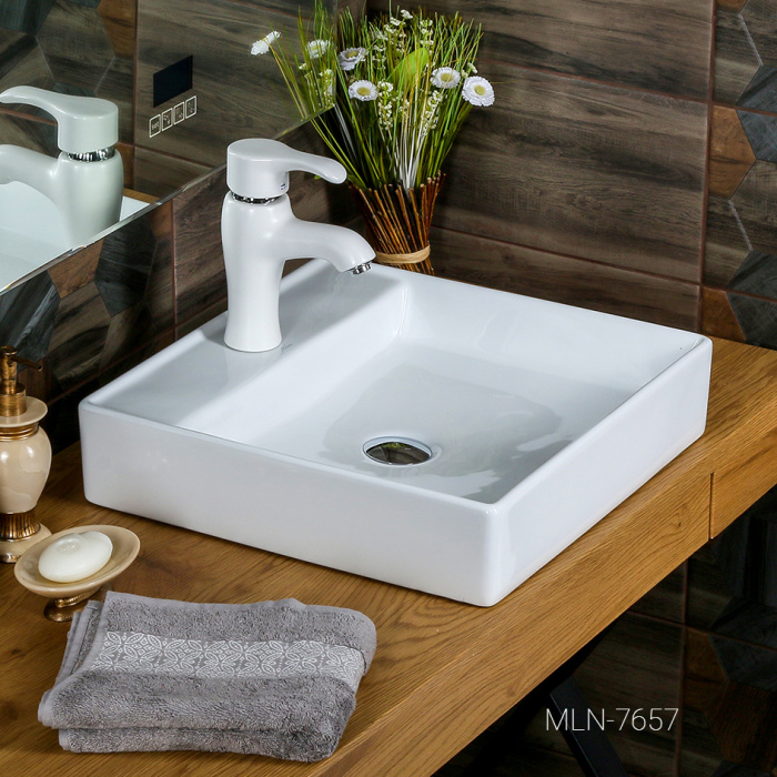 Раковина накладная MELANA MLN-7657 440Х450Х105